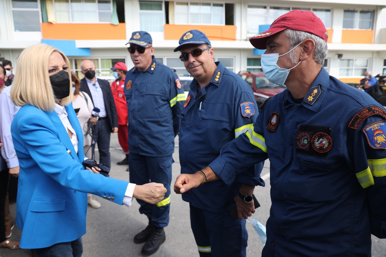 Στο σεισμόπληκτο Αρκαλοχώρι η Γεννηματά 