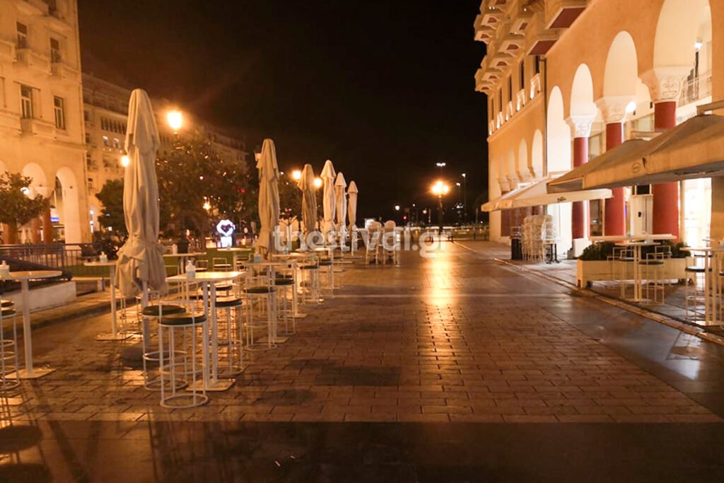 Θεσσαλονίκη: Άδειοι οι δρόμοι την πρώτη νύχτα του μίνι lockdown