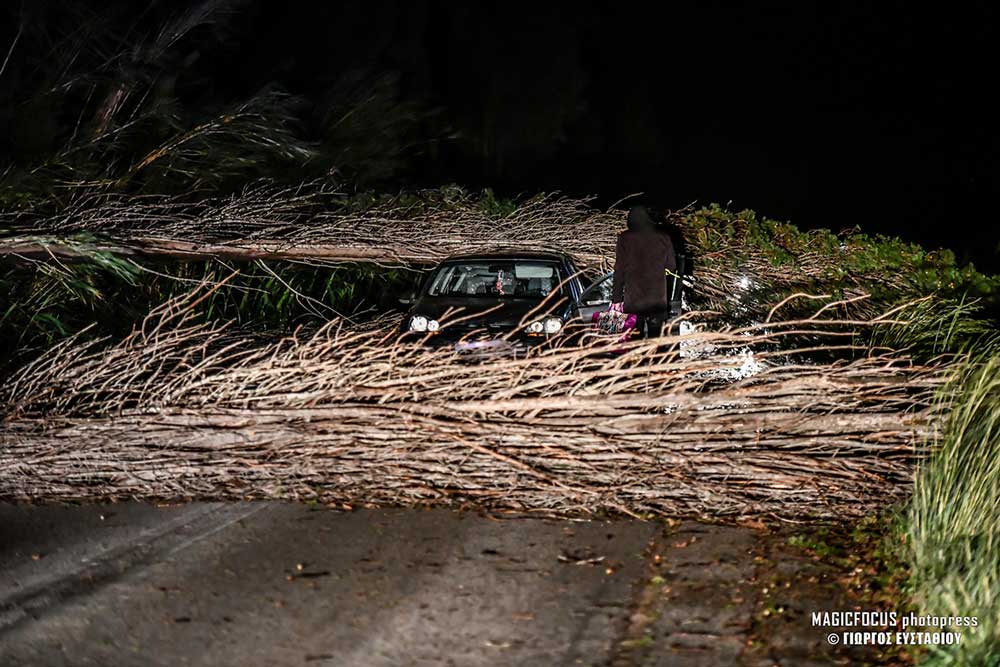 Καταστροφές από την κακοκαιρία σε Πάτρα και Πρέβεζα