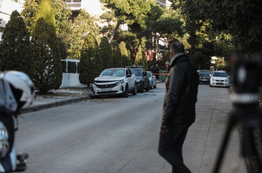 H Δίωξη Εκβιαστών αναζητά τους «βομβιστές της Γλυφάδας»