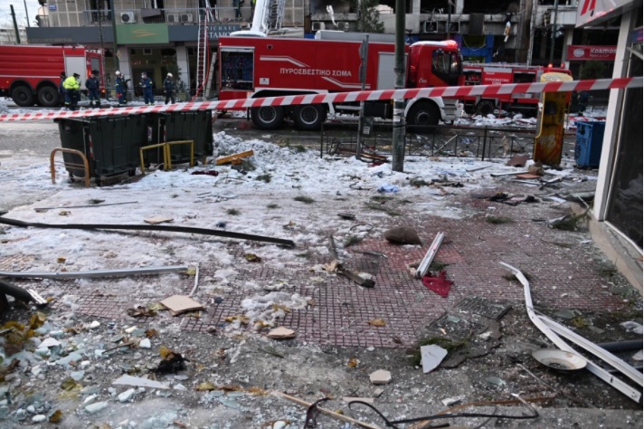 Ισχυρή έκρηξη σε κτίριο στη Συγγρού, κοντά στους Στύλους του Ολυμπίου Διός