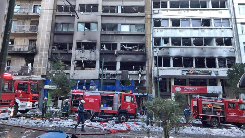 Ισχυρή έκρηξη σε κτίριο στη Συγγρού, κοντά στους Στύλους του Ολυμπίου Διός