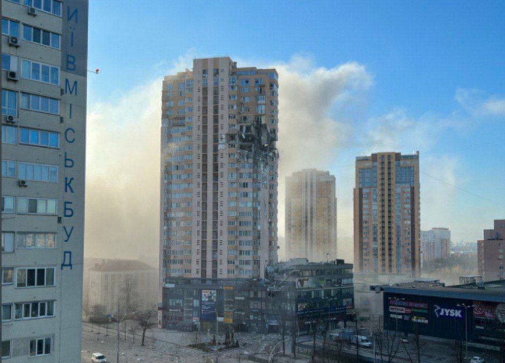 Ουκρανία: Οι Ρώσοι χτύπησαν κτίρια με πυραύλους στο Κίεβο