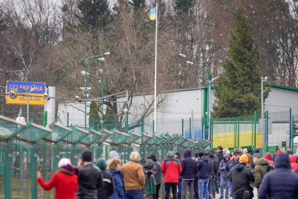 Ουκρανία: 100.000 πρόσφυγες πέρασαν τα σύνορα της Πολωνίας