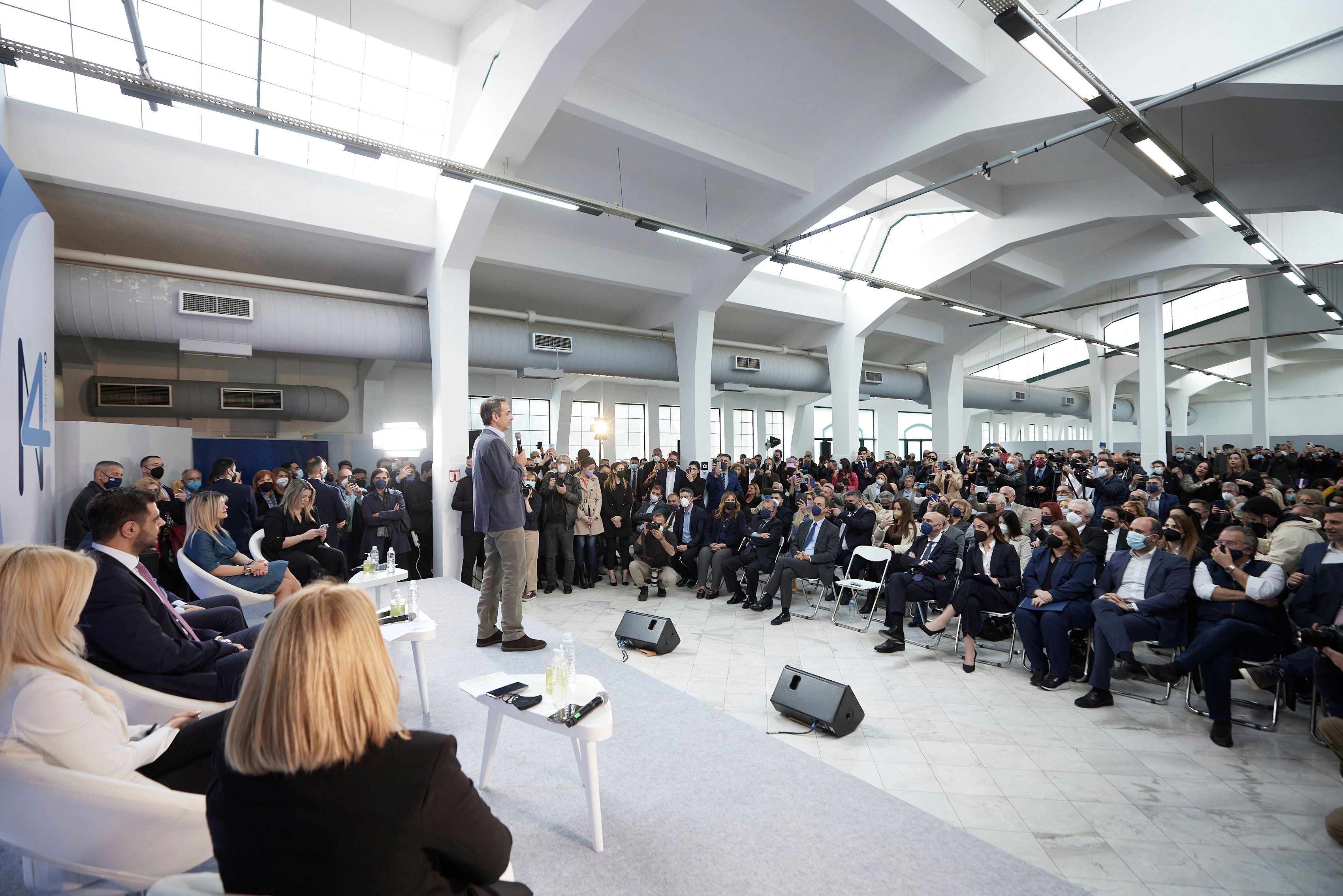 To κοινωνικό αποτύπωμα της κεντροδεξιάς, ισχυρή παρακαταθήκη για την πολιτική της κυριαρχία