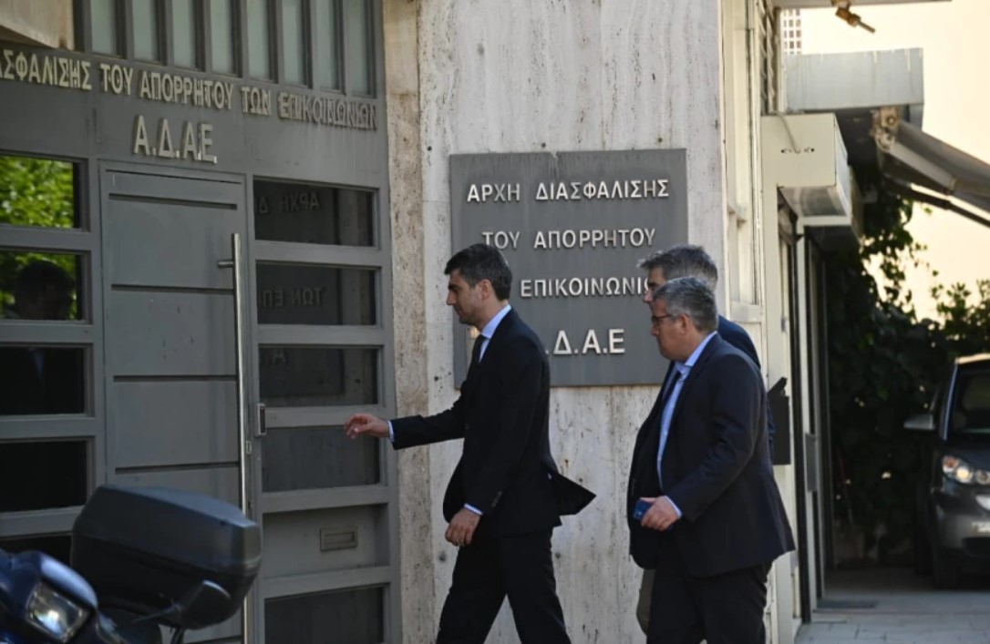 Στην ΑΔΑΕ η μηνυτήρια αναφορά του Νίκου Ανδρουλάκη για την απόπειρα παρακολούθησης του κινητού του