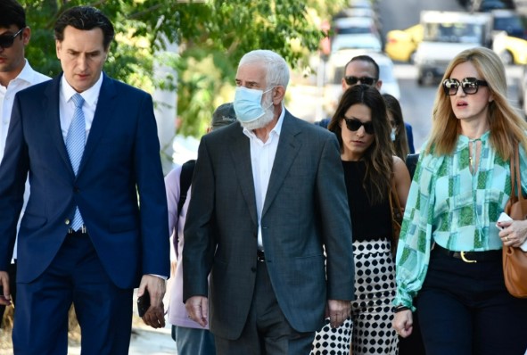 Χωρίς χειροπέδες στο δικαστήριο ο Πέτρος Φιλιππίδης