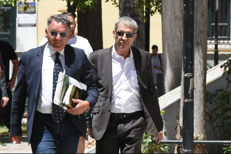Στα δικαστήρια ο Θέμης Αδαμαντίδης με τον Αλέξη Κούγια