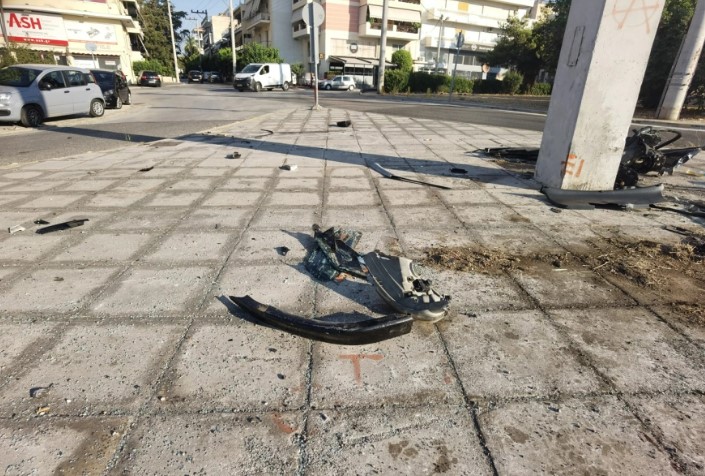 Τέσσερα φονικά τροχαία έγιναν τη νύχτα με θύματα τέσσερις νέους ανθρώπους.