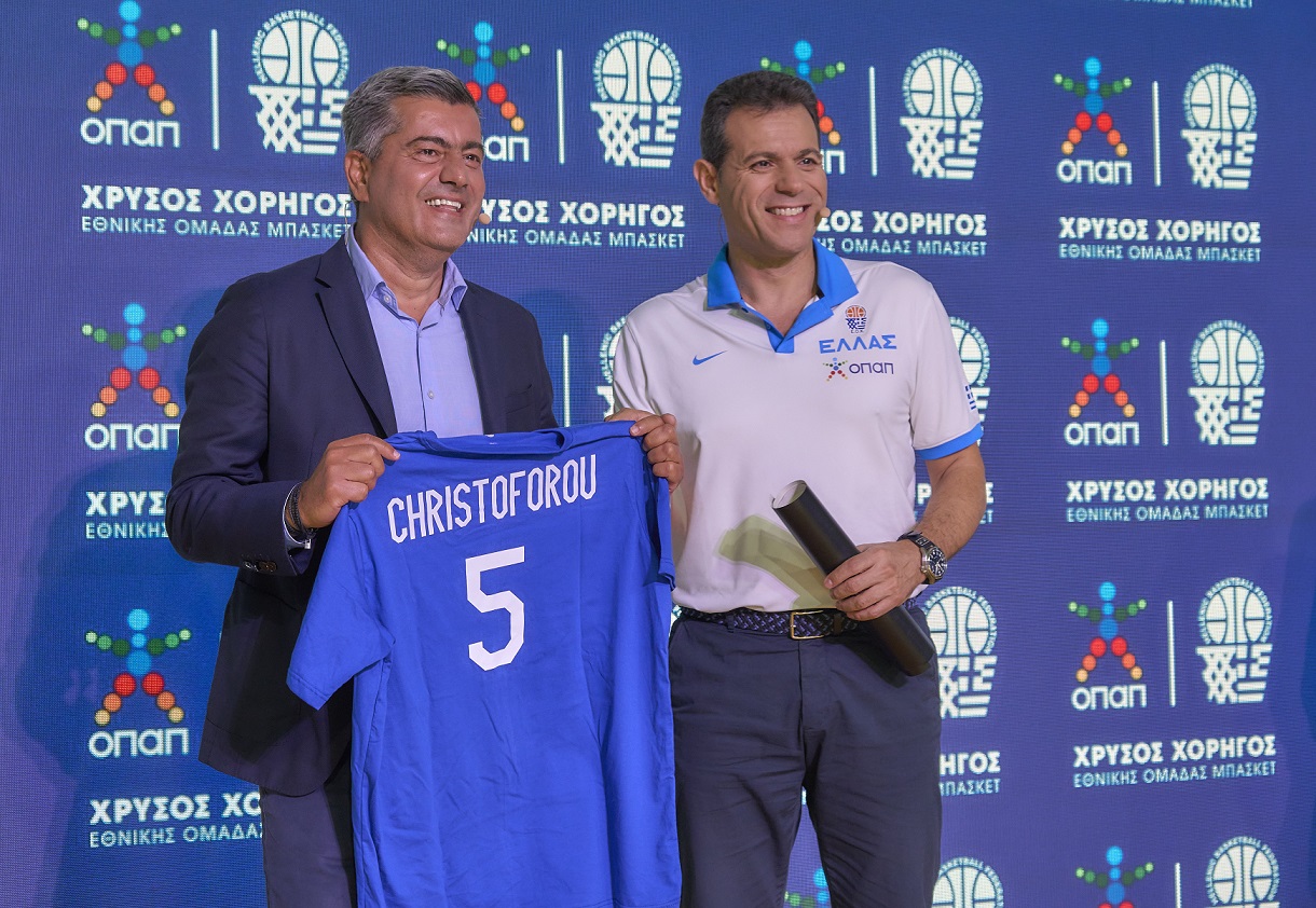 Οδυσσέας Χριστοφόρου, Αναπληρωτής Διευθύνων Σύμβουλος ΟΠΑΠ, Δημήτρης Ιτούδης, προπονητής της Εθνικής Ομάδας Μπάσκετ,