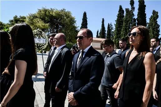 Το «τελευταίο αντίο» στον Σταύρο Ψυχάρη