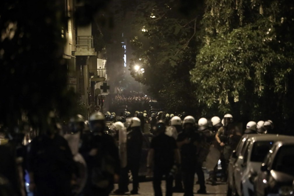 Εξάρχεια: Επεισόδια στη συγκέντρωση διαμαρτυρίας για την κατασκευή του Μετρό