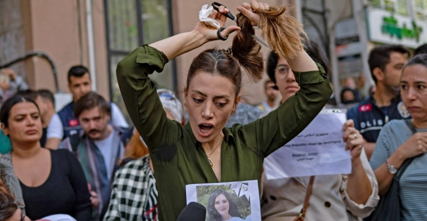 Χάος στο Ιράν: 31 νεκροί στις βίαιες διαδηλώσεις για τον θάνατο της 22χρονης