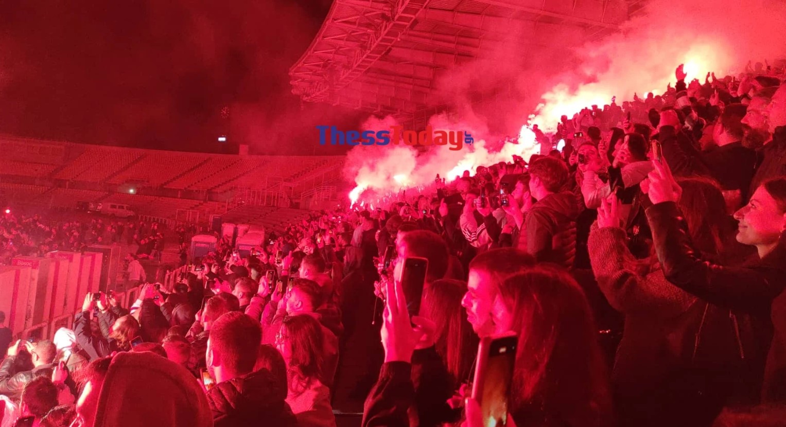 Θεσσαλονίκη: Πάνω από 35.000 άτομα στη συναυλία του ΛΕΞ