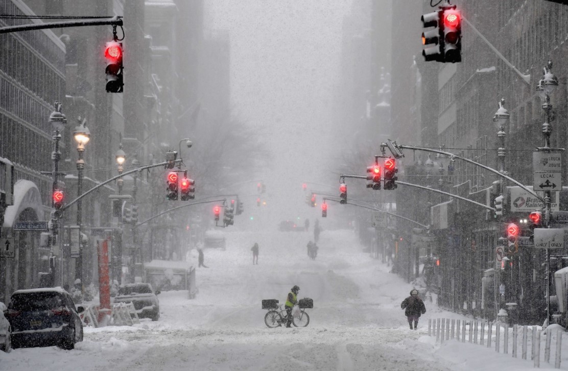 Νέα Υόρκη: Δύο νεκροί από την σφοδρή χιονοθύελλα