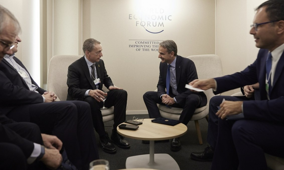 Συνάντηση Μητσοτάκη με τον CEO της Intel