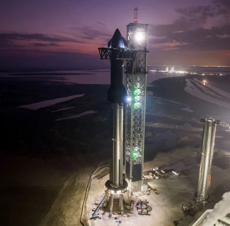 SpaceX: Εντυπωσιακές εικόνες του πυραύλου Starship πάνω από τα σύννεφα