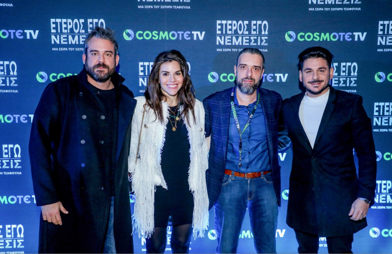 (αριστερά προς τα δεξιά) Ο Πυγμαλίων Δαδακαρίδης, η Senior Manager Content Production COSMOTE TV Φαίη Τσιτσιπή, ο Σωτήρης Τσαφούλιας και ο Στράτος «Stan» Αντιπαριώτης