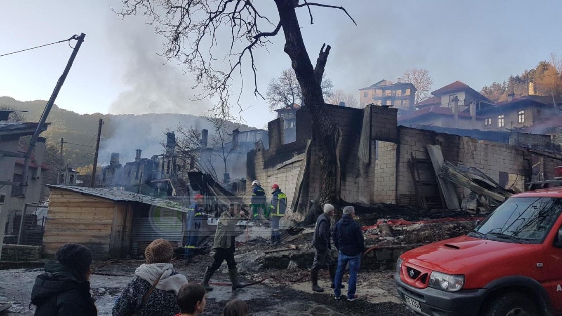 Ιωάννινα: Καταστράφηκαν σπίτια από τη φωτιά στη Βωβούσα
