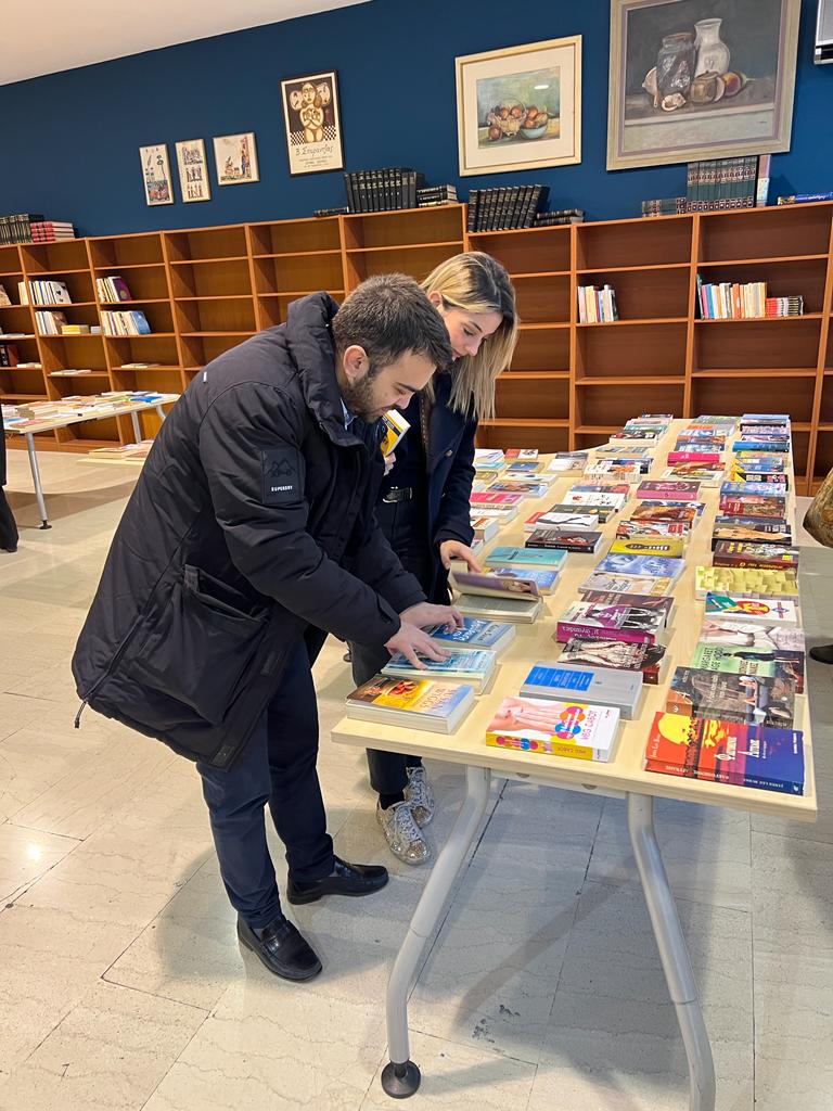 Η ΟΝΝΕΔ στηρίζει το Παλαιοβιβλιοπωλείο των αστέγων