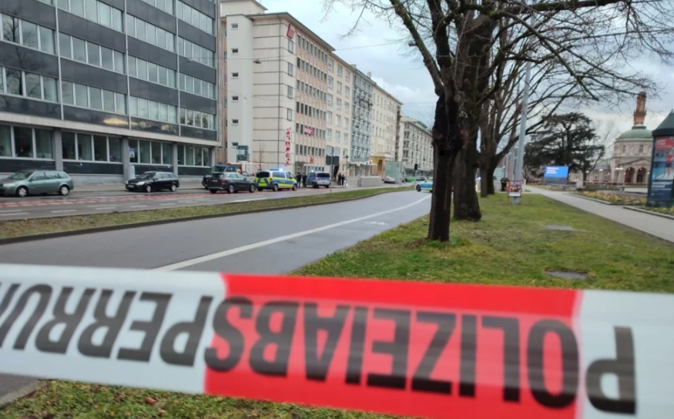 Γερμανία: Ένοπλος κρατά δύο ομήρους σε φαρμακείο και ζητά 1 εκατ. ευρώ για να τους αφήσει ελεύθερους