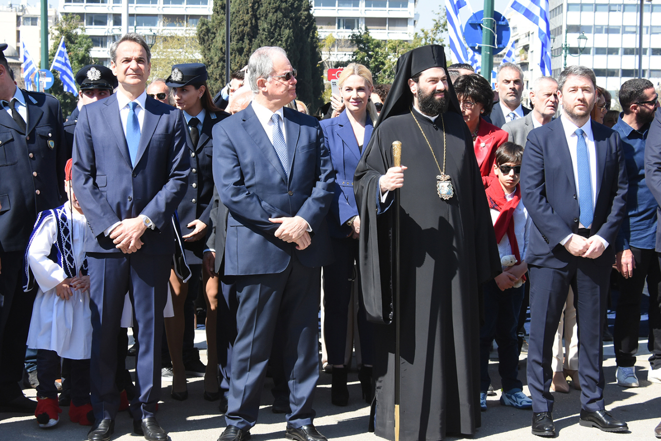 H πολιτική ηγεσία στη στρατιωτική παρέλαση