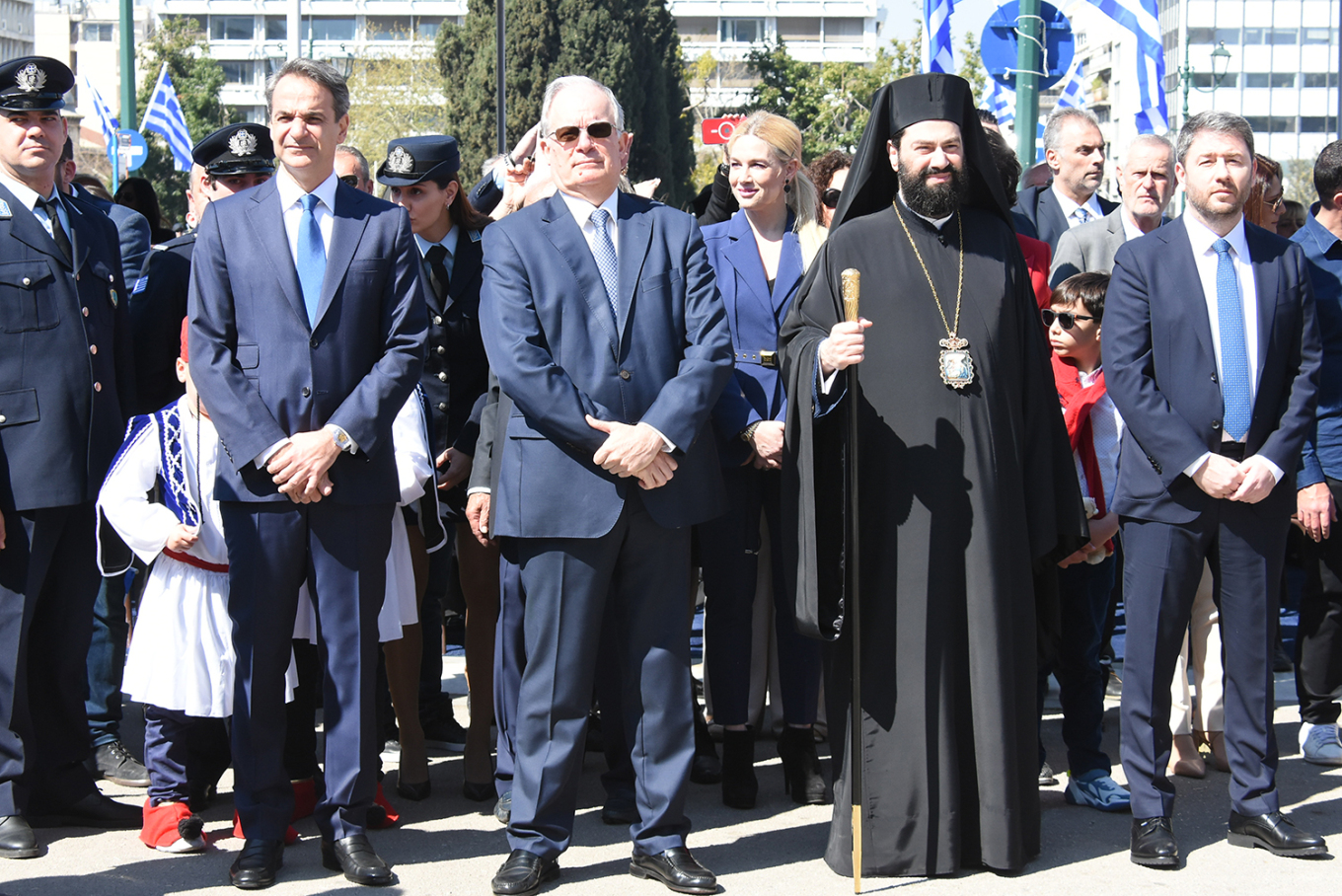 H πολιτική ηγεσία στη στρατιωτική παρέλαση