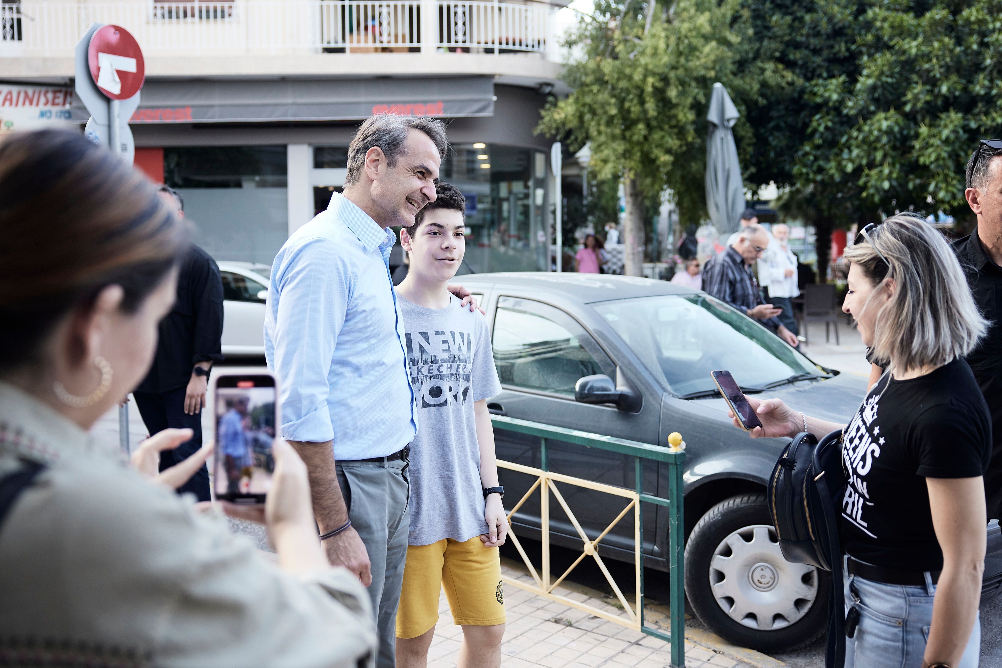 Επίσκεψη Μητσοτάκη στο Μοσχάτο