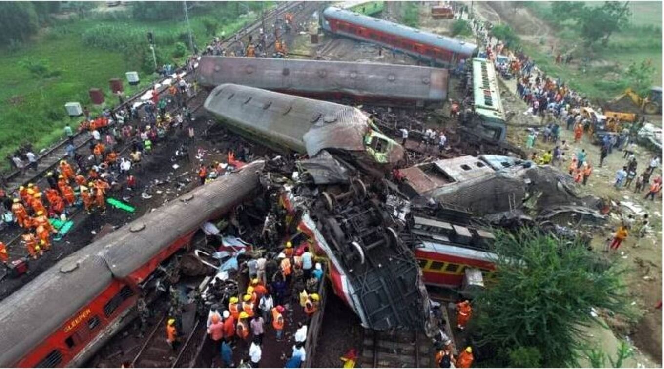 Σύγκρουση τρένων στην Ινδία: Πάνω από 285 οι νεκροί