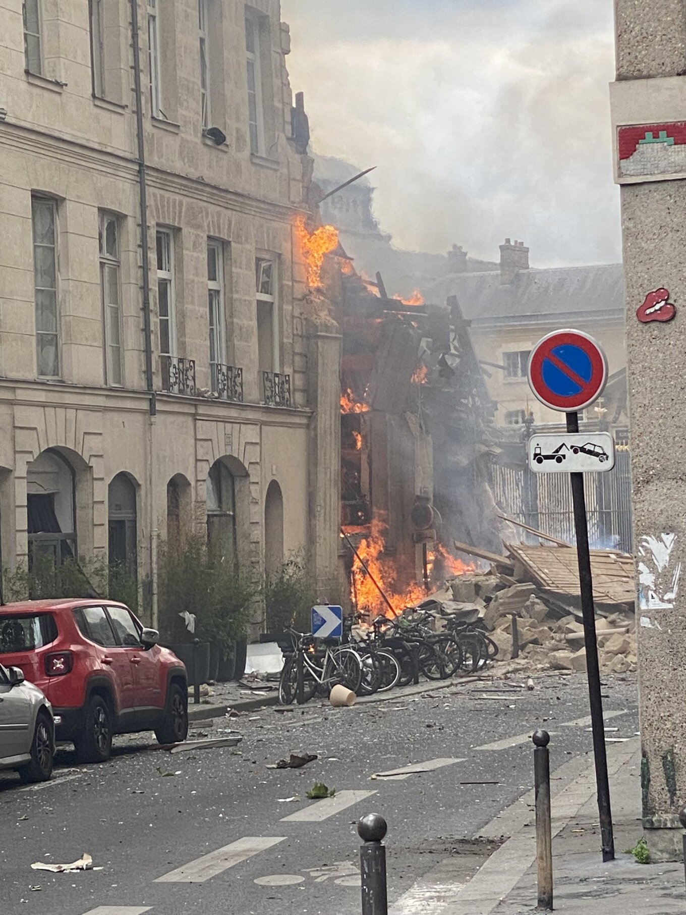 Γαλλία: Έκρηξη στο κέντρο του Παρισιού από διαρροή αερίου