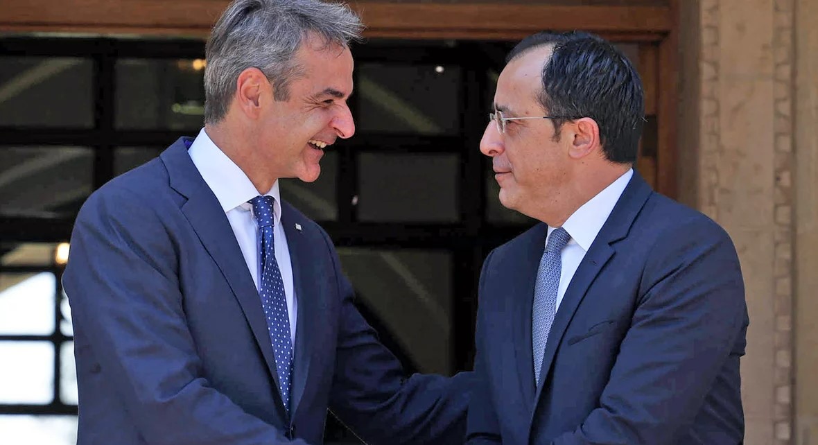 Στην Κύπρο ο Μητσοτάκης: «Θα οικοδομήσουμε ένα πιο θεσμικά στέρεο πλαίσιο συνεργασίας»