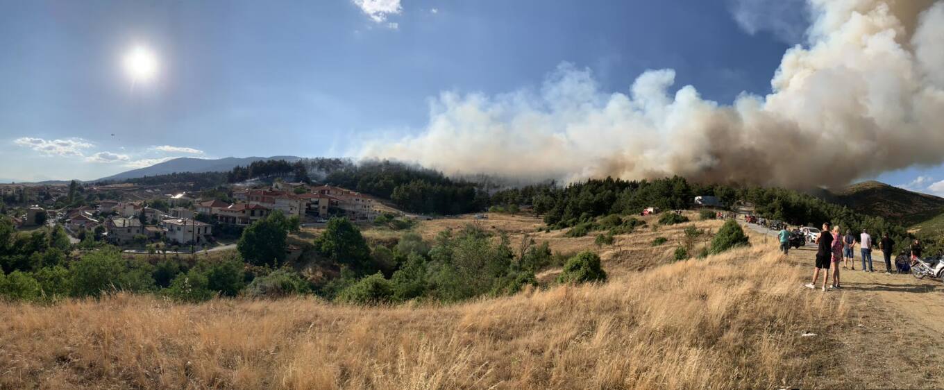 Πυρκαγιά εκδηλώθηκε το απόγευμα σε δασική έκταση στη Δεσκάτη Γρεβενών.