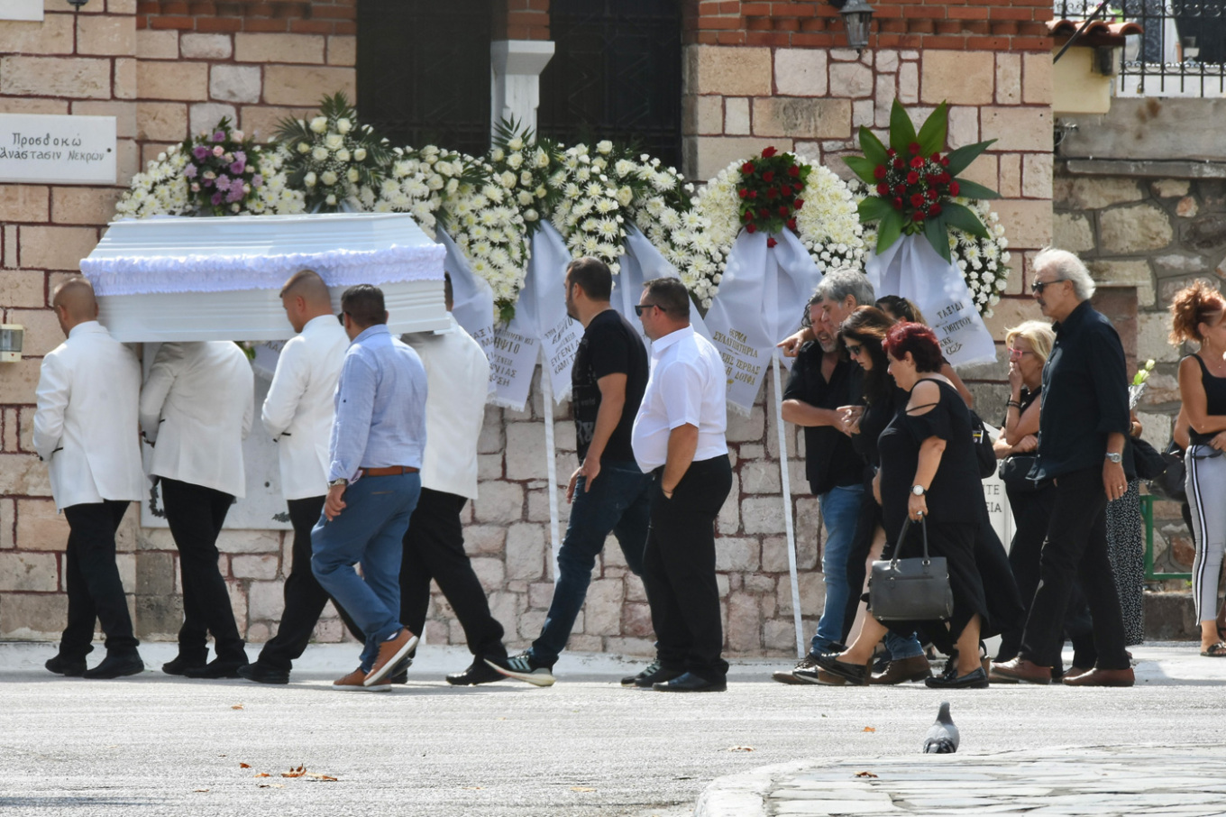 Θρήνος στην κηδεία του 11χρονου γιου του Οδυσσέα Σταμούλη