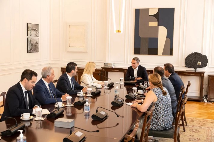 Συνάντηση Μητσοτάκη με την Πρόεδρο της κυπριακής Βουλής