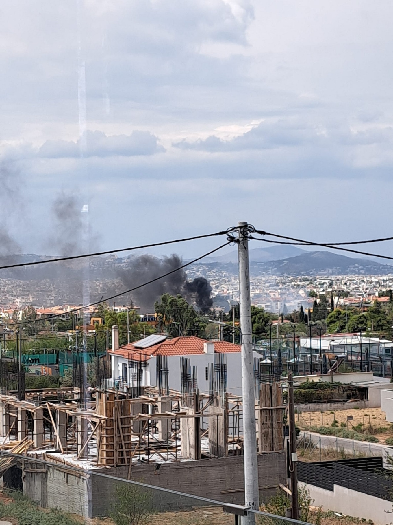 Φωτιά σε οικόπεδο στο Χαλάνδρι