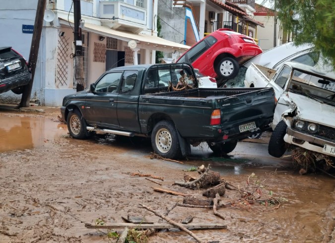 Κακοκαιρία «Daniel»: Εικόνες καταστροφής σε Τσαγκαράδα και Μηλίνα