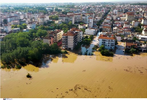 Λάρισα: Σοκάρουν οι εικόνες από τις πλημμύρες