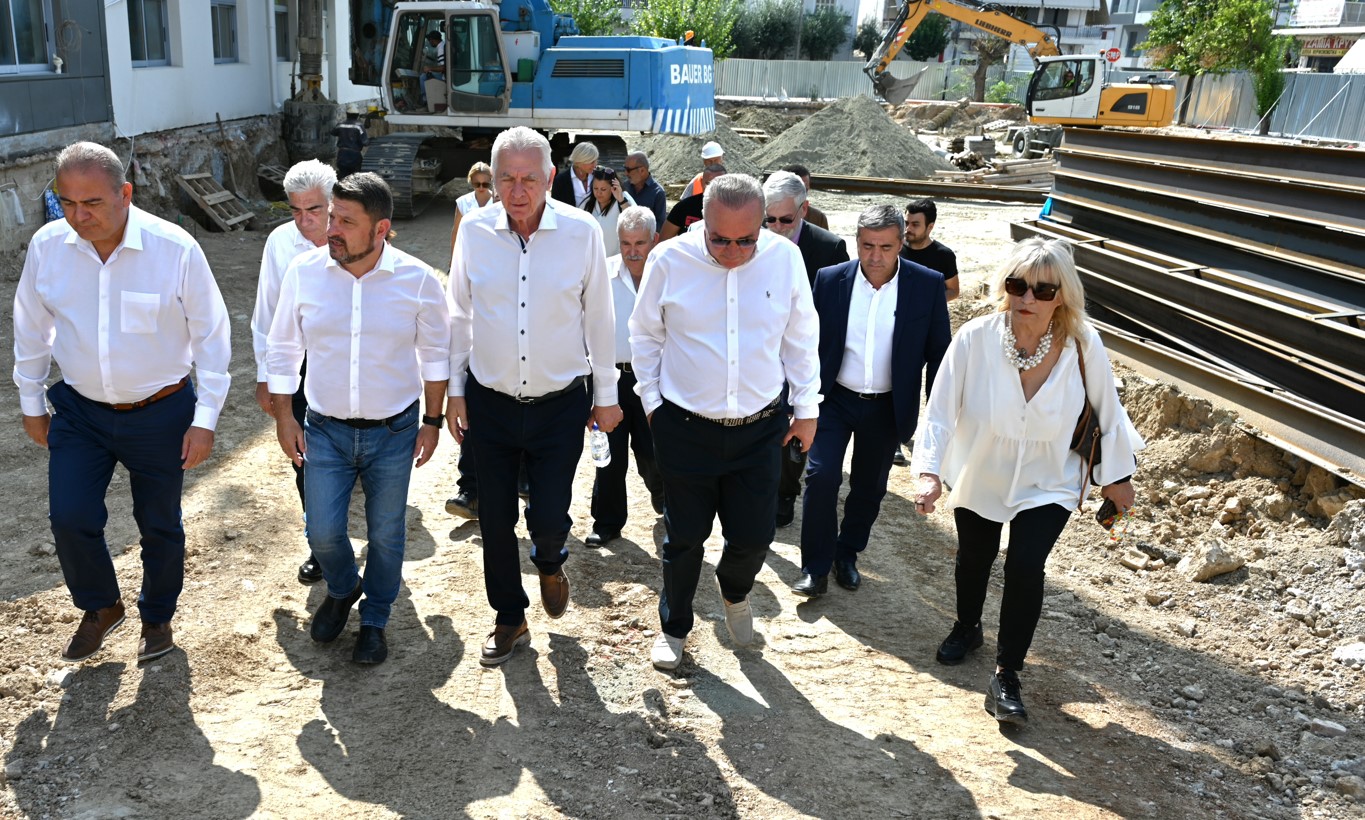 Νίκος Χαρδαλιάς Ανδρέας Παχατουρίδης Περιστέρι