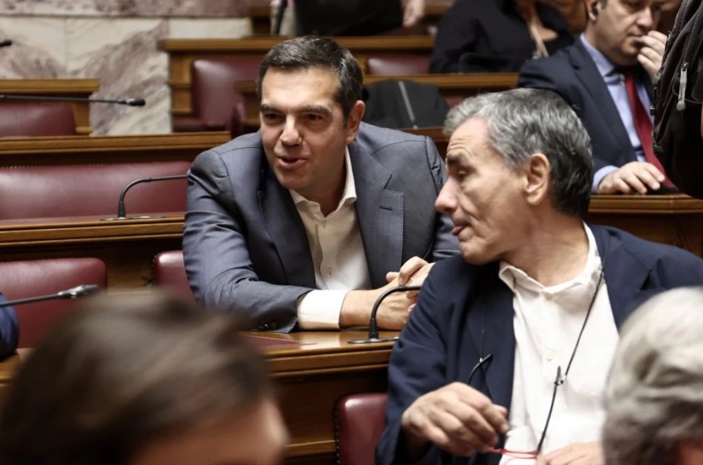 ΣΥΡΙΖΑ: Παρών ο Τσίπρας στην ομιλία Κασσελάκη