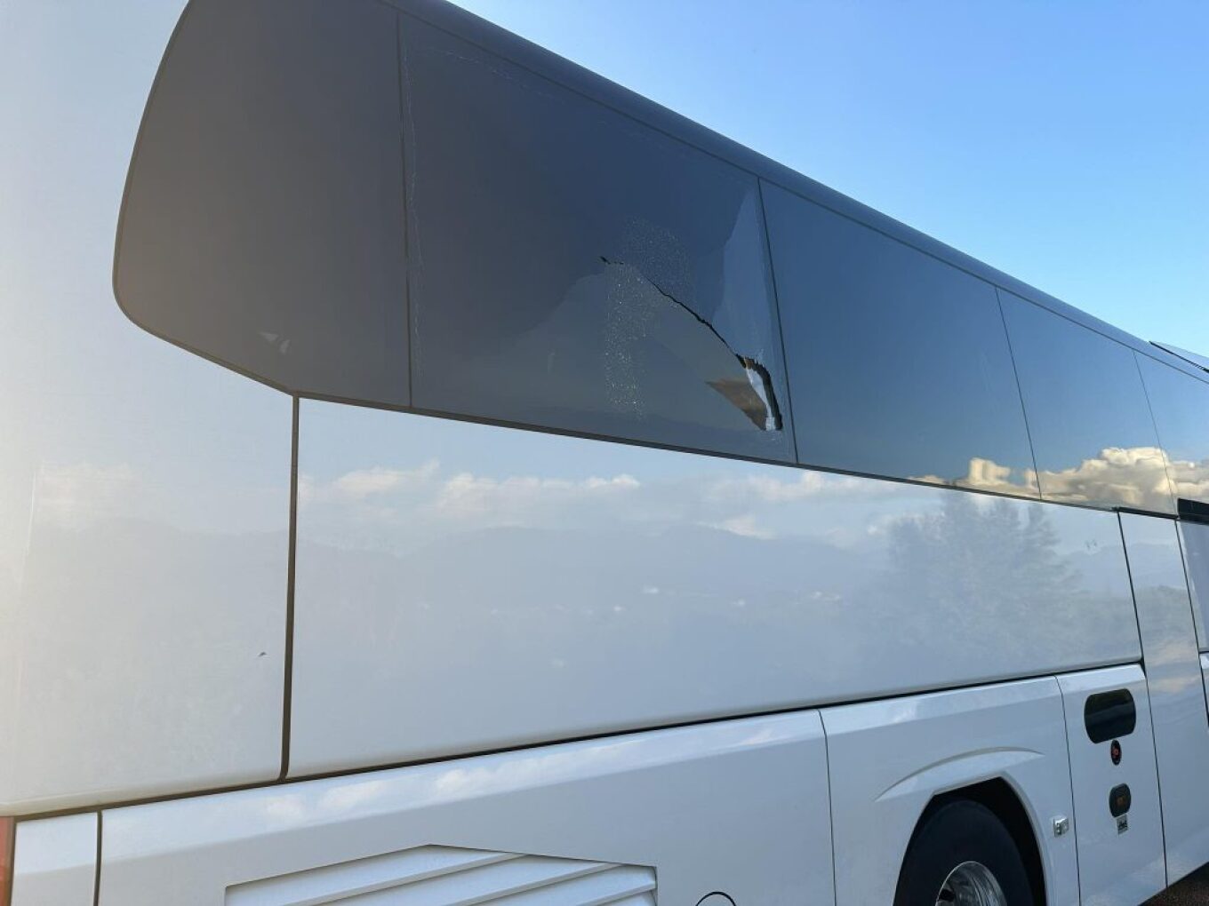 Μεσσηνία: Επίθεση σε λεωφορείο του ΚΤΕΛ