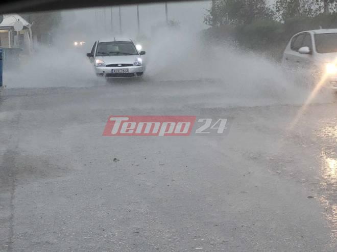 Πάτρα: Πλημμύρισαν δρόμοι από την έντονη βροχόπτωση