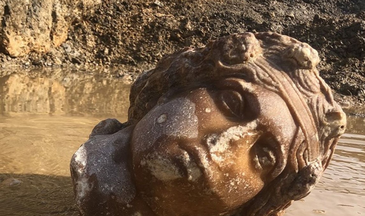 Ανακαλύφθηκαν κεφάλια από αγάλματα θεών της Αρχαίας Ελλάδας