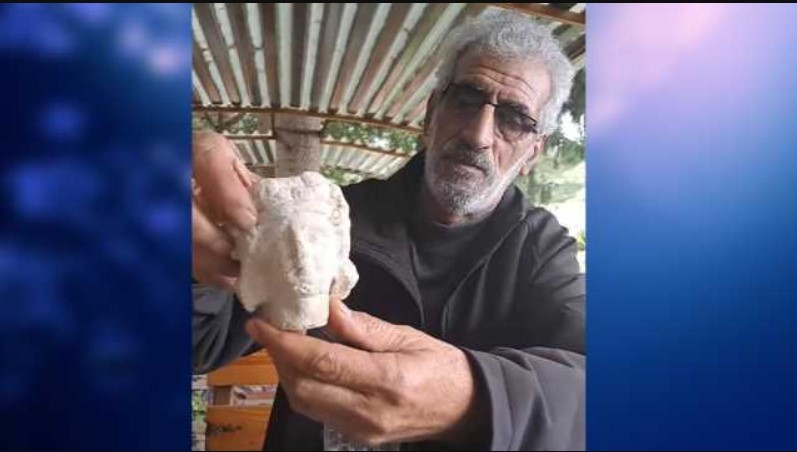 Αρχαιολόγος βρήκε τυχαία το κεφάλι αγάλματος ενός αρχαίου Έλληνα θεού