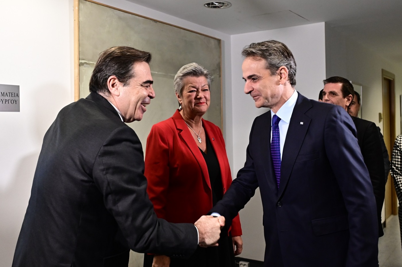 Τι συζήτησε ο Μητσοτάκης με την Ευρωπαία επίτροπο Εσωτερικών Υποθέσεων