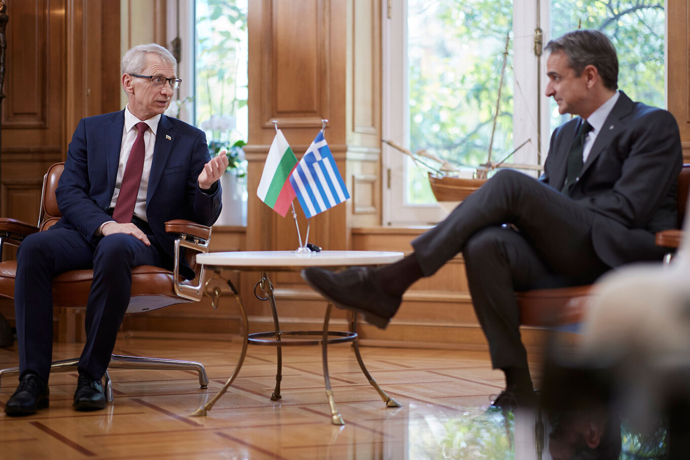 Συνάντηση Μητσοτάκη με τον Πρωθυπουργό της Βουλγαρίας 