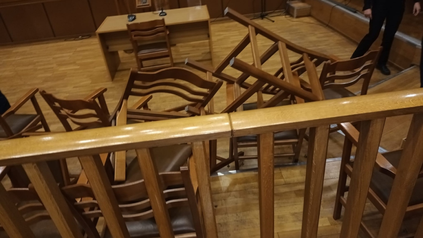 καρέκλες δικαστήριο