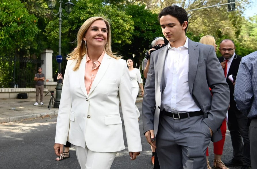 Ανασχηματισμός: Ορκίστηκαν οι νέοι υπουργοί και υφυπουργοί