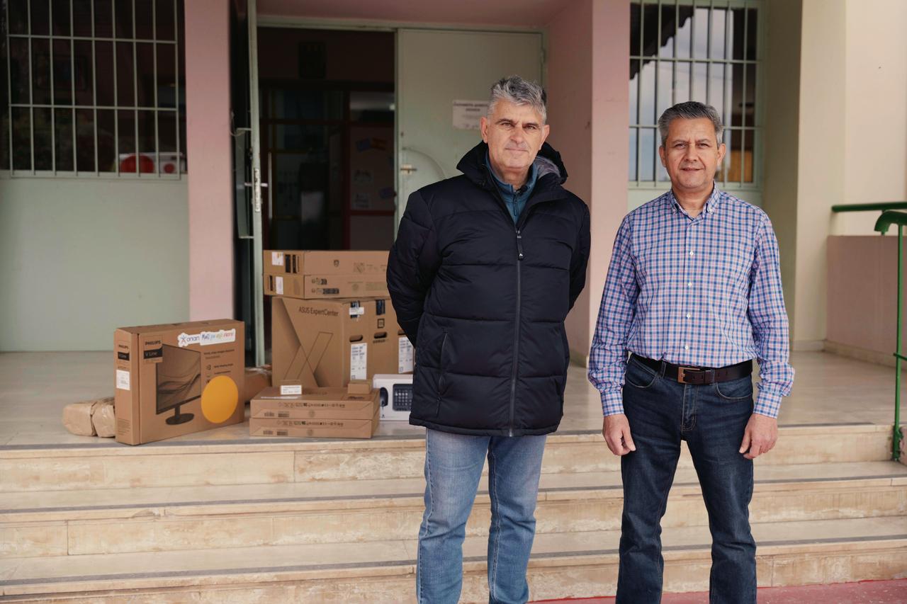 Κωνσταντίνος Καραγιάννης, Διευθυντής 3ου Δ.Σ. Ν. Αρτάκης και Κωνσταντίνος Μπουλούκος συνεργάτης δικτύου ΟΠΑΠ στη Χαλκίδα