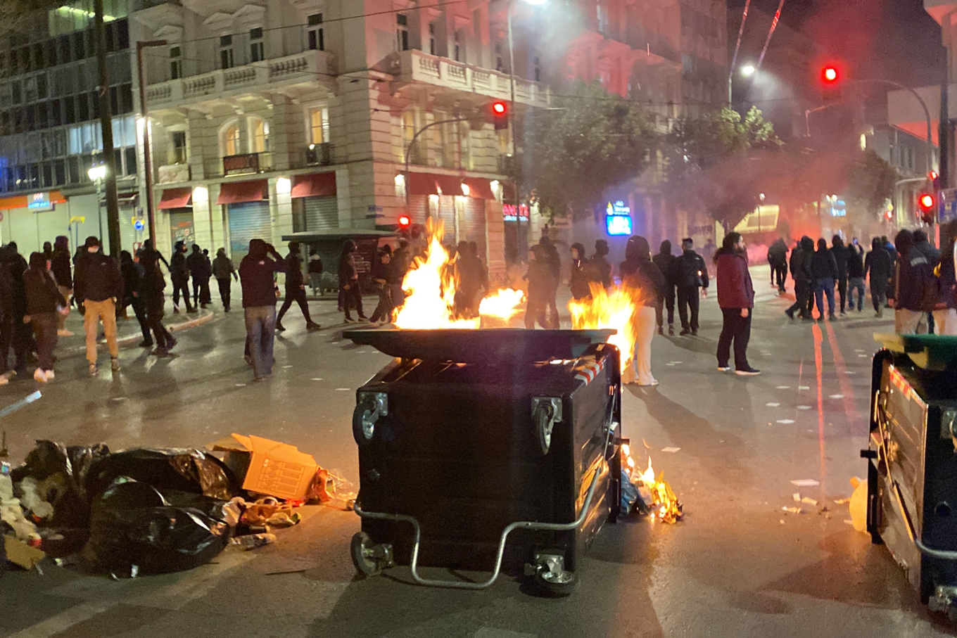 Σοβαρά επεισόδια μετά το συλλαλητήριο στο Σύνταγμα