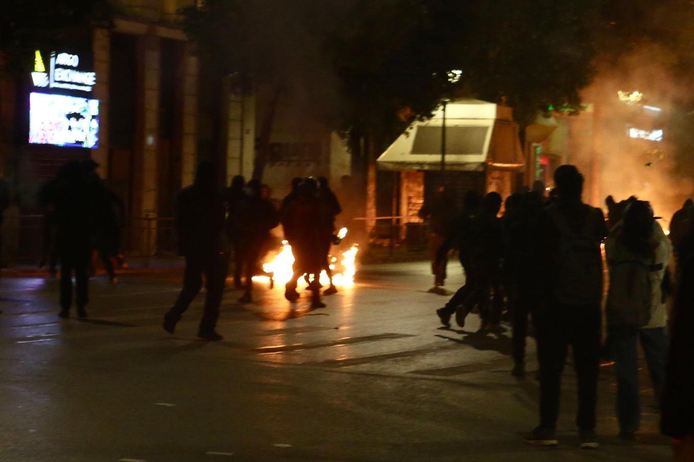 Σοβαρά επεισόδια μετά το συλλαλητήριο στο Σύνταγμα